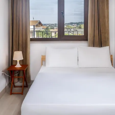 Remarkable Close To With Pool In Sile * Estambul