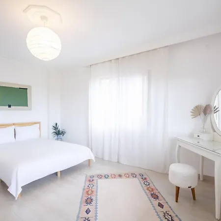 Remarkable Close To With Pool In Sile *