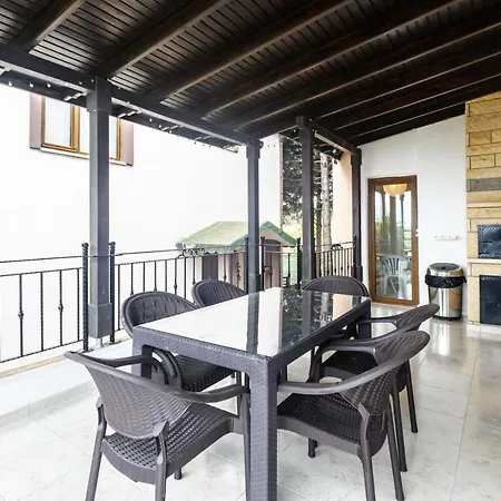 Remarkable Close To With Pool In Sile Villa
